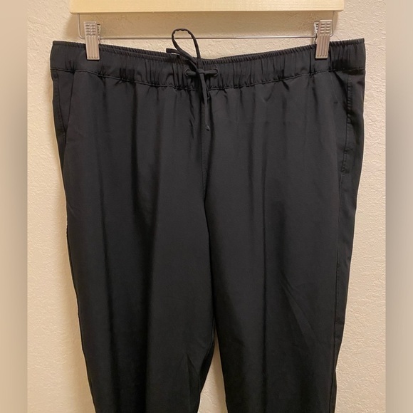 Summersalt Black On The Go Straight Leg Pant Size 10 - Picture 3 of 10